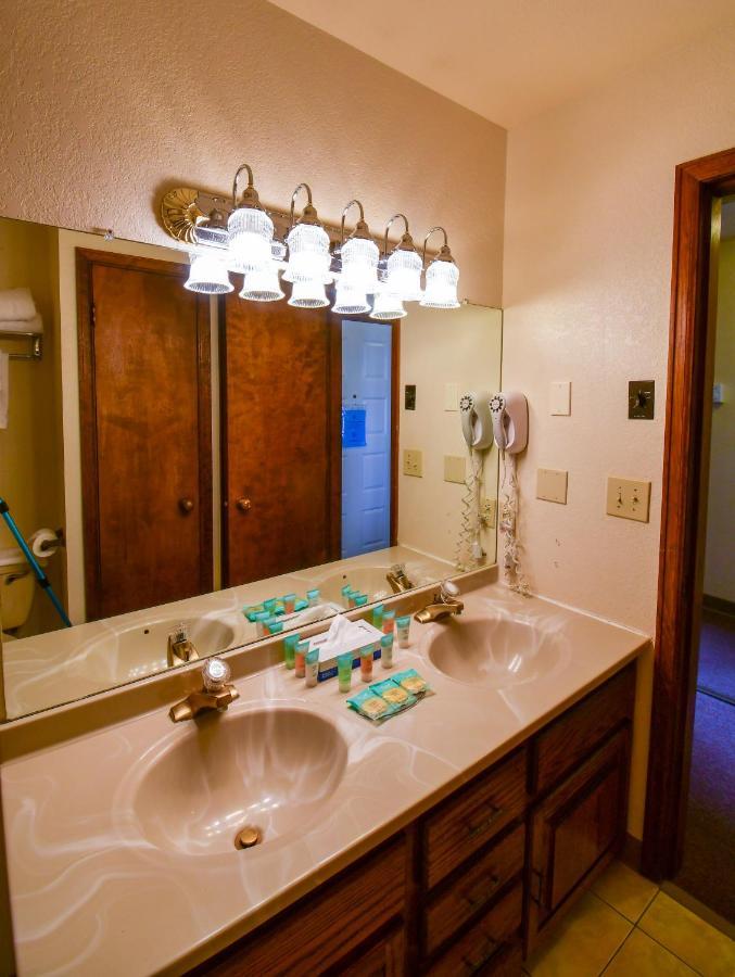 The Inn At Silvercreek Granby Extérieur photo